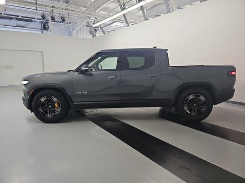 2022 Rivian R1T Adventure