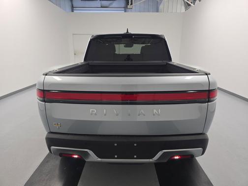 2022 Rivian R1T Adventure