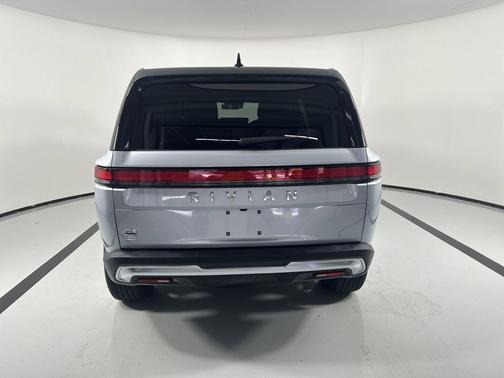 2025 Rivian R1S Adventure trim