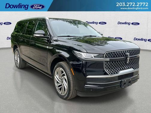 Black Metallic 2025 Lincoln Navigator L Reserve