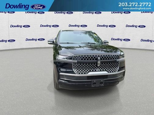 Black Metallic 2025 Lincoln Navigator L Reserve
