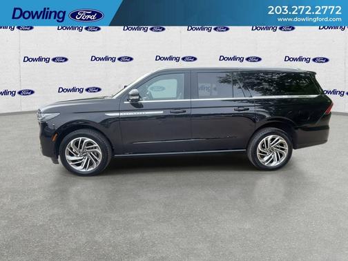 Black Metallic 2025 Lincoln Navigator L Reserve