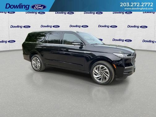 Black Metallic 2025 Lincoln Navigator L Reserve