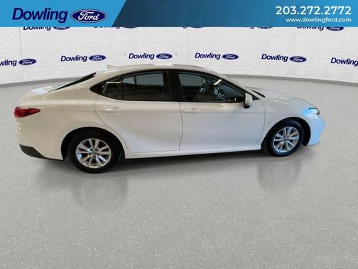 Ice 2025 Toyota Camry SE