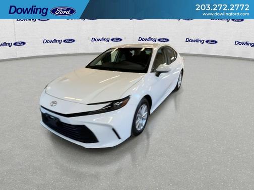 Ice 2025 Toyota Camry SE