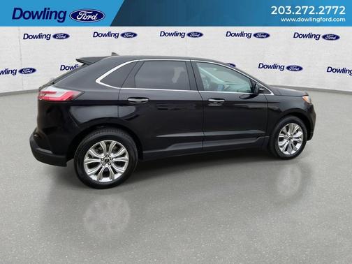 Black Metallic 2024 Ford Edge Titanium