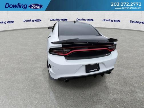 2016 Dodge Charger SRT 392