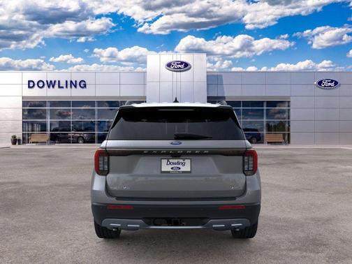 Carbonized Gray Metallic 2026 Ford Explorer Active