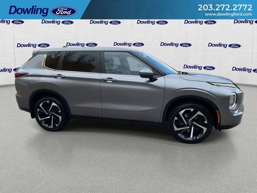 2023 Mitsubishi Outlander SE