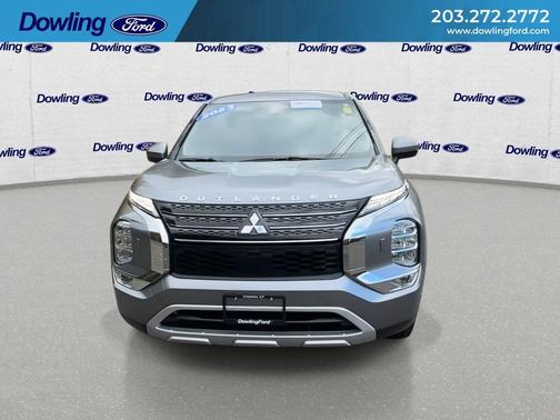 2023 Mitsubishi Outlander SE