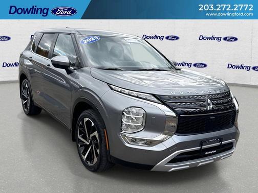 2023 Mitsubishi Outlander SE