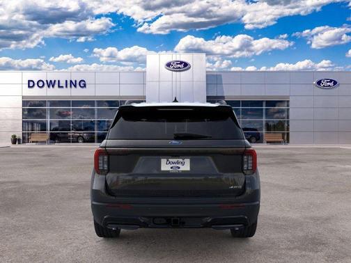 Agate Black Metallic 2026 Ford Explorer ST-Line