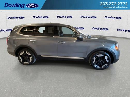 Everlasting Silver 2024 Kia Telluride S