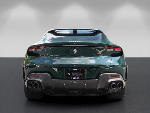 Verde British Racing 2025 Ferrari Purosangue