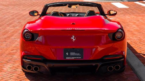 Rosso Corsa 2022 Ferrari Portofino M