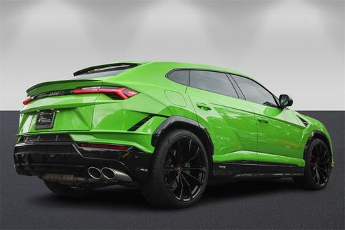 2024 Lamborghini Urus S