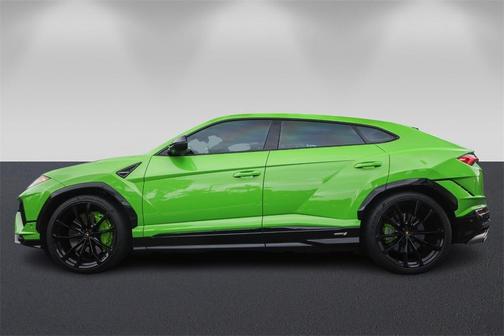 2024 Lamborghini Urus S