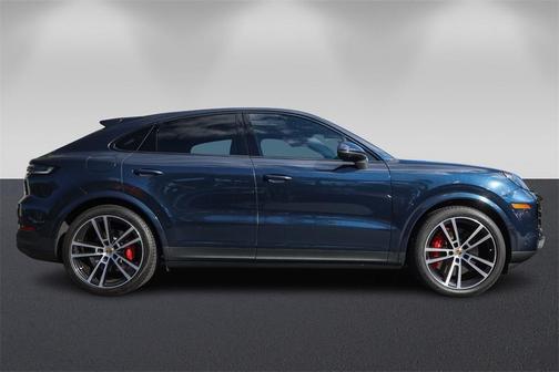 2024 Porsche Cayenne S Coupe AWD