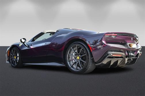 2024 Ferrari 296 GTS Base