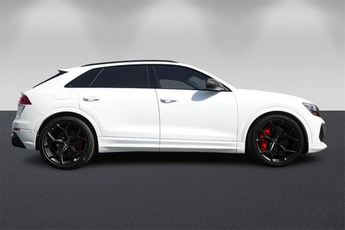 2025 Audi RS Q8 4.0T quattro