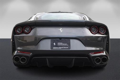 2020 Ferrari 812 Superfast Base