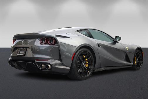 2020 Ferrari 812 Superfast Base