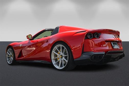2021 Ferrari 812 GTS Base