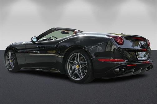 2017 Ferrari California T