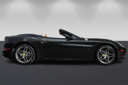2017 Ferrari California T