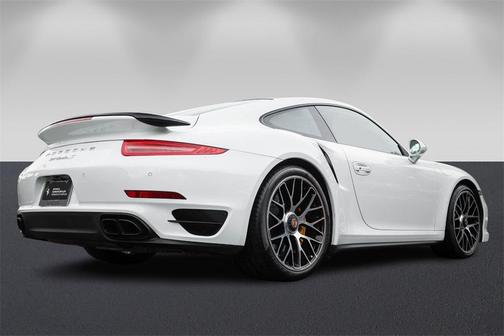 2015 Porsche 911 Turbo S