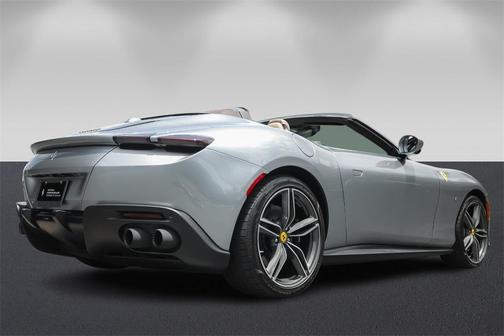 2024 Ferrari Roma Spider Base