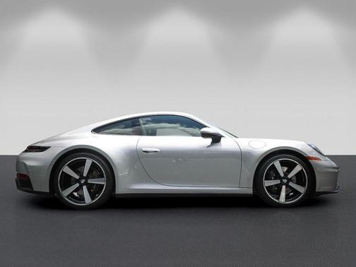 GT Silver Metallic 2025 Porsche 911 Carrera