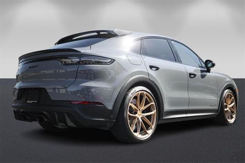 2023 Porsche Cayenne Turbo GT