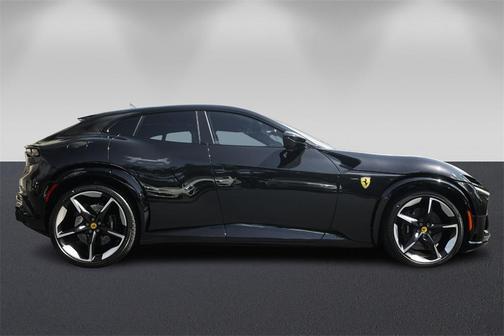 2025 Ferrari Purosangue 