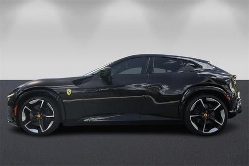 2025 Ferrari Purosangue 