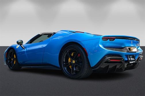 2025 Ferrari 296 GTS 