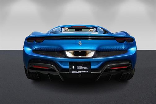 2025 Ferrari 296 GTS 