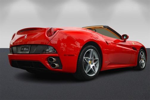 2013 Ferrari California Base