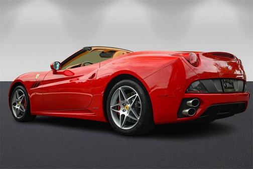 2013 Ferrari California Base