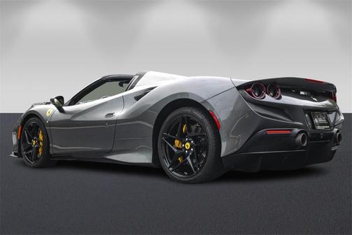 2022 Ferrari F8 Spider Base
