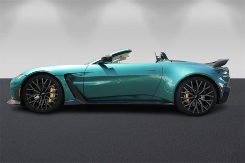 2023 Aston Martin Vantage Base