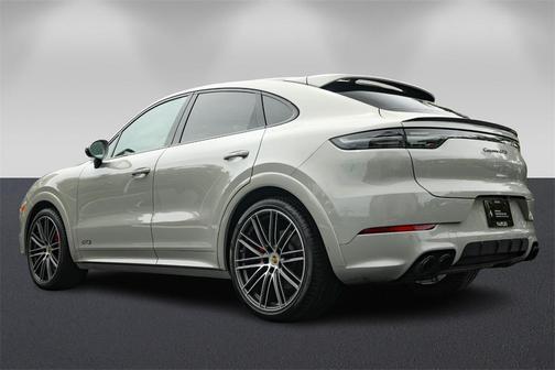 2022 Porsche Cayenne GTS