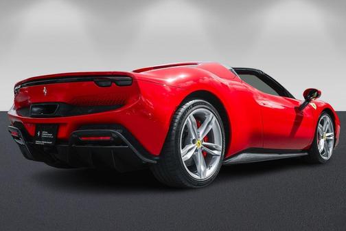 2025 Ferrari 296 GTS 