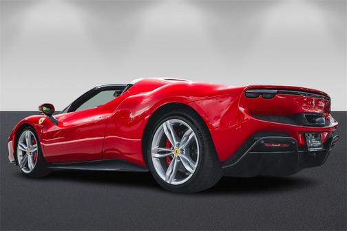 2025 Ferrari 296 GTS 