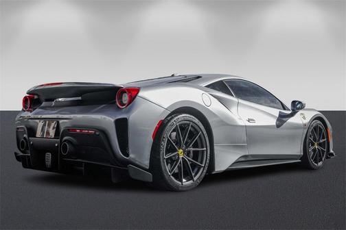 2020 Ferrari 488 Pista Base