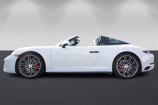 2018 Porsche 911 Targa 4S