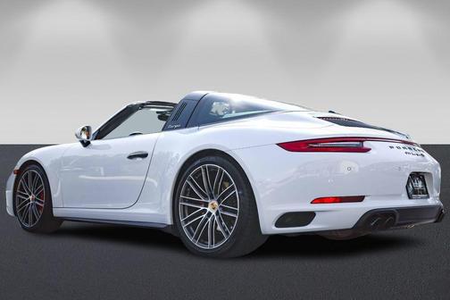 2018 Porsche 911 Targa 4S