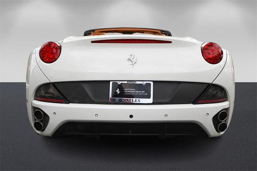 2012 Ferrari California Base