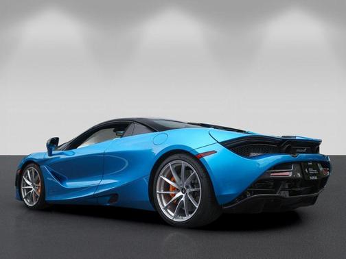 Ludus Blue 2022 McLaren 720S Performance