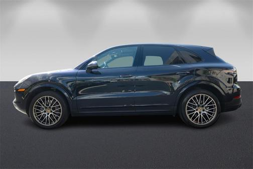2022 Porsche Cayenne Platinum Edition